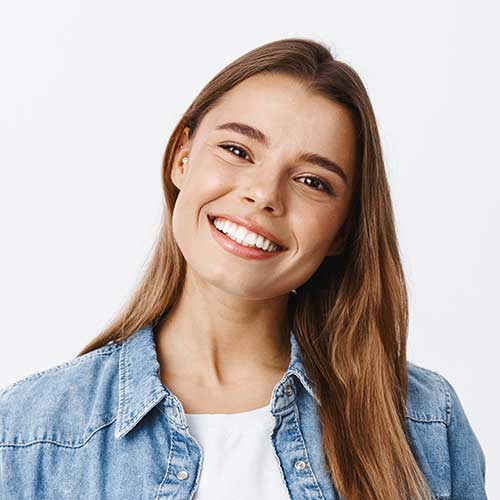 Ayesha Khan, MBBS Student